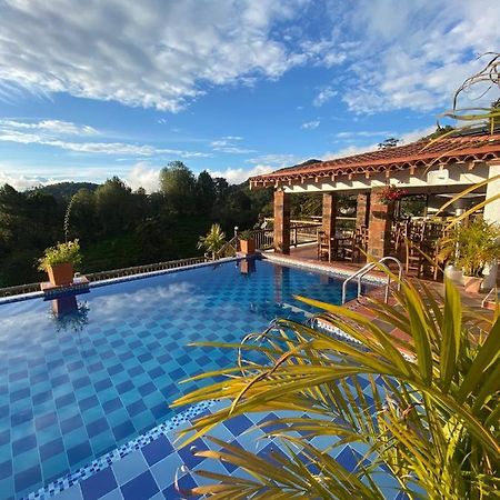 Hotel Estaciones Guatape Luaran gambar